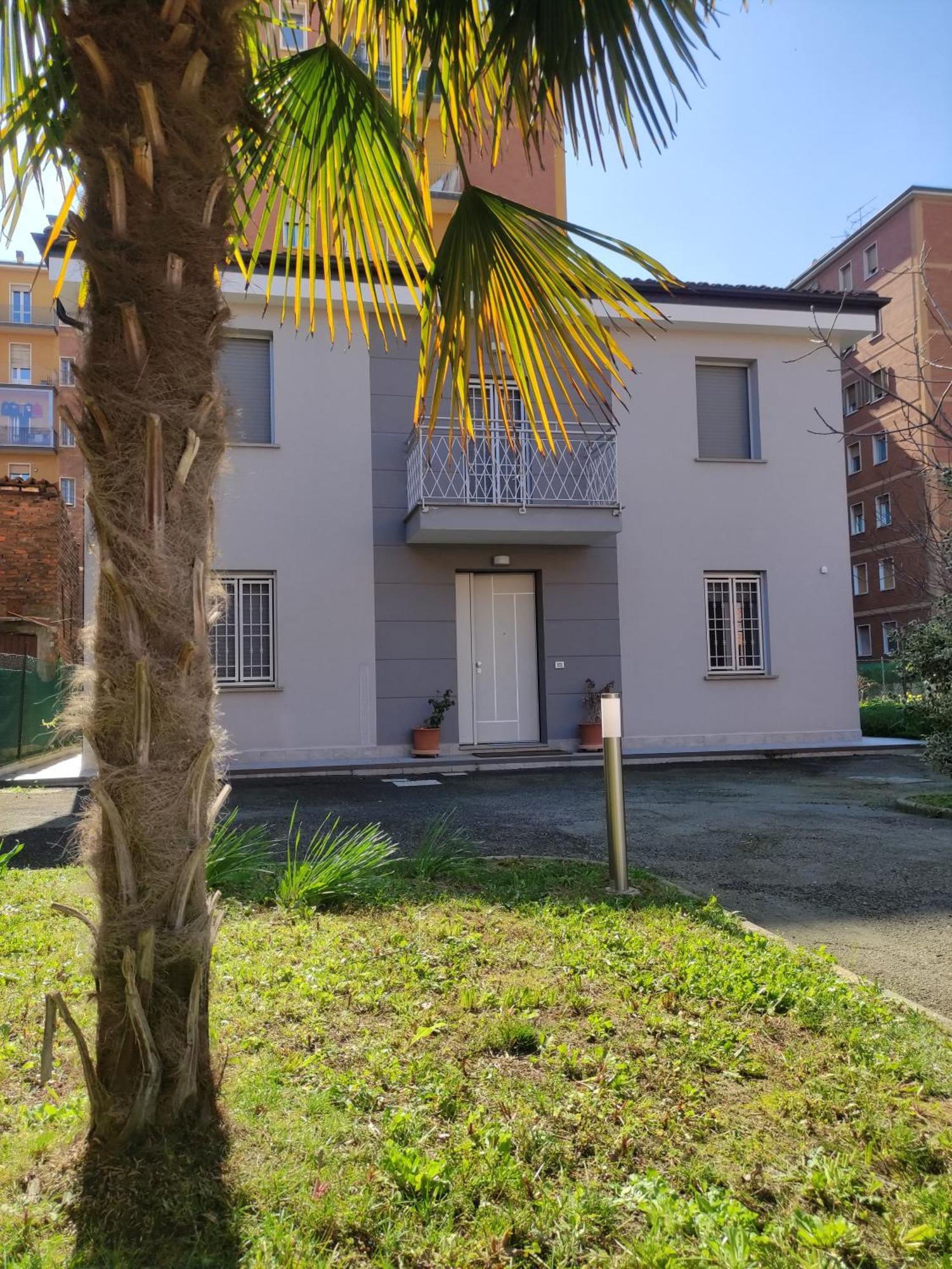 Grigio Perla Panigale, Villetta Con Giardino E Parcheggio Privato Fino A Tre Posti Auto - Un Oasi Di Tranqullita Bologna Kültér fotó
